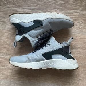 Nike Air Huarache Run Sneaker